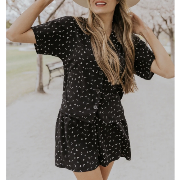 Roolee Button-up Black & White Blouse - New with Tags - Picture 5 of 6